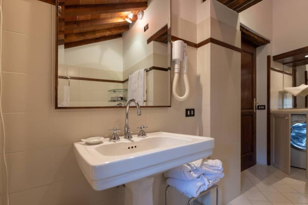 Borgo San Pietro In Polvano Exterior photo